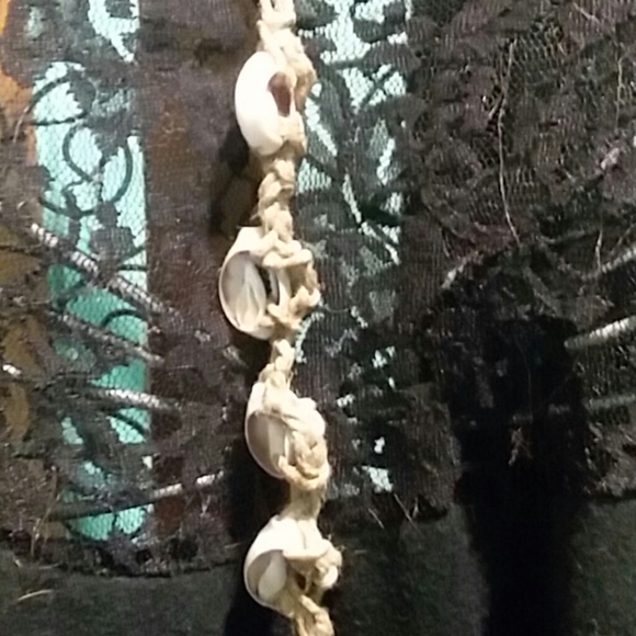 Cut Shell Chocker/ Ankle Braid - Picture 4 of 7